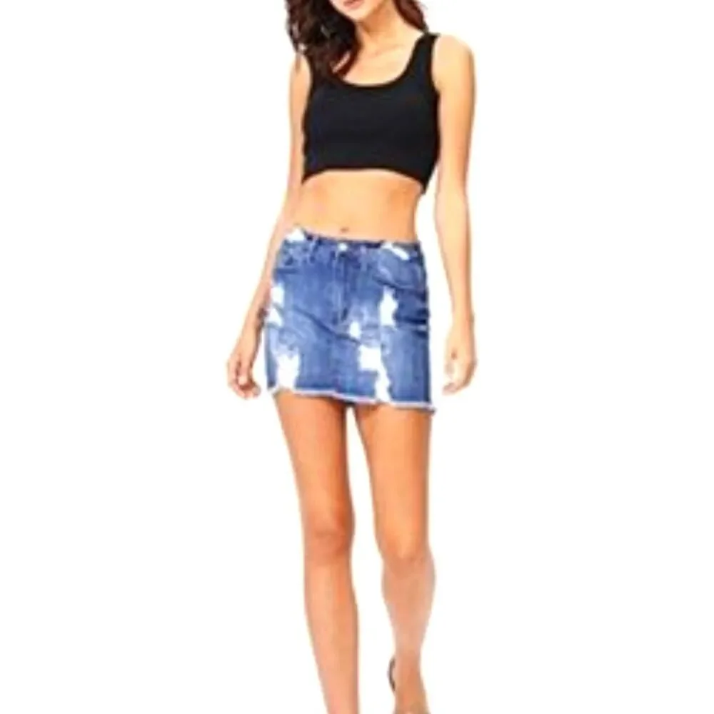 Celebrity Pink Distressed Cadillac Med Wash Denim Mini Skirt Size 7/28‎